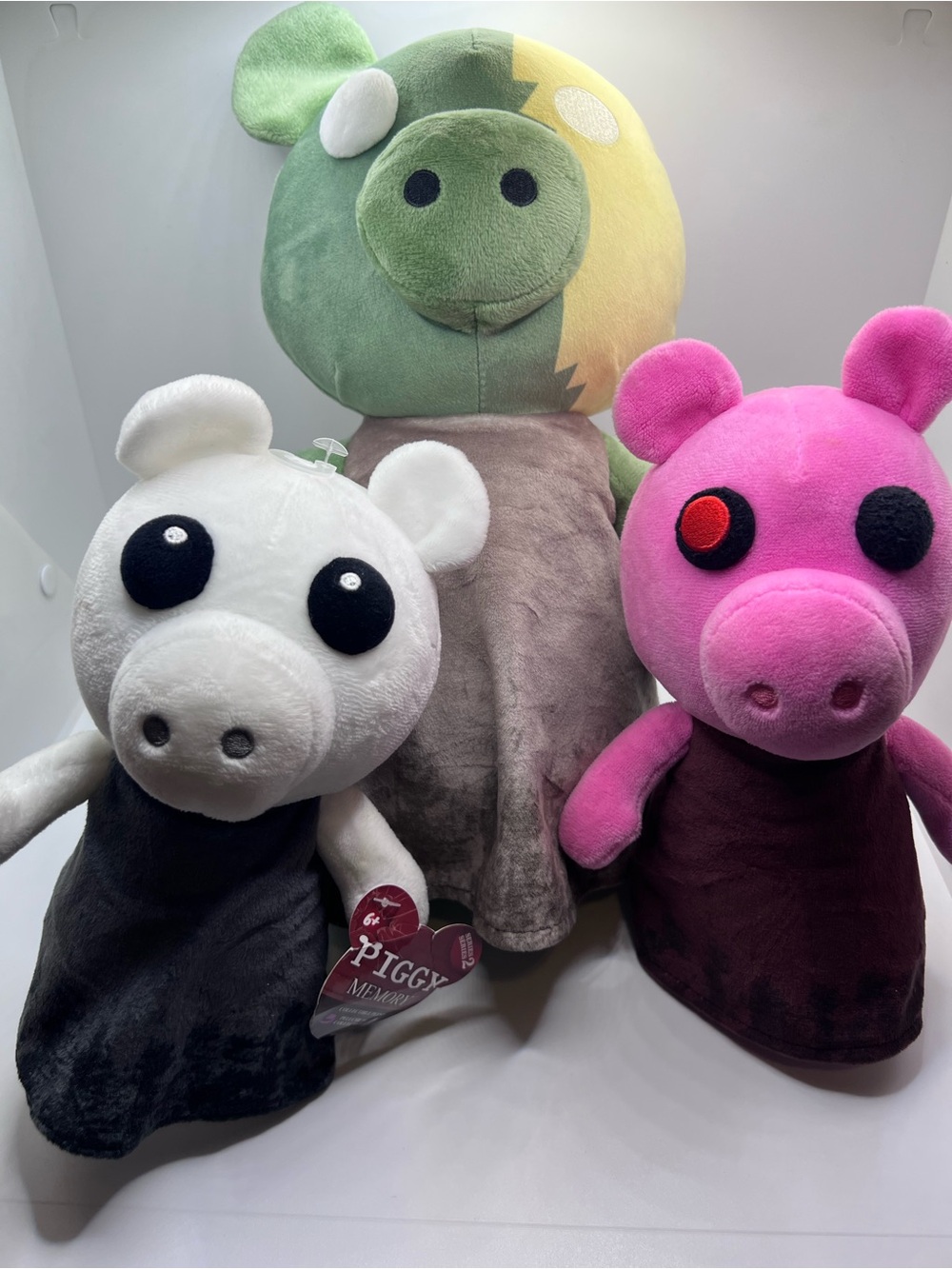 Roblox Piggy Plush Set Of 3 Stuffed Animals Phatmojo ZomPiggy, Memory, Piggy